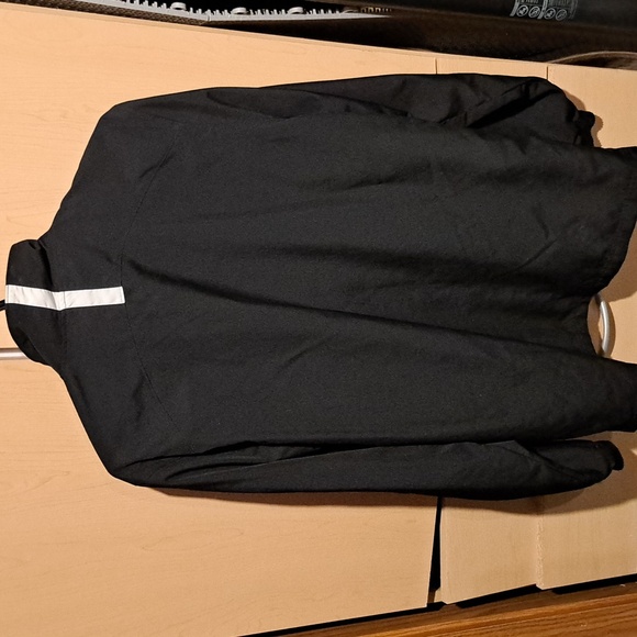 UNDER ARMOUR MEN'S LIGHTWEIGHT TRAINING JACKET - Picture 3 of 4